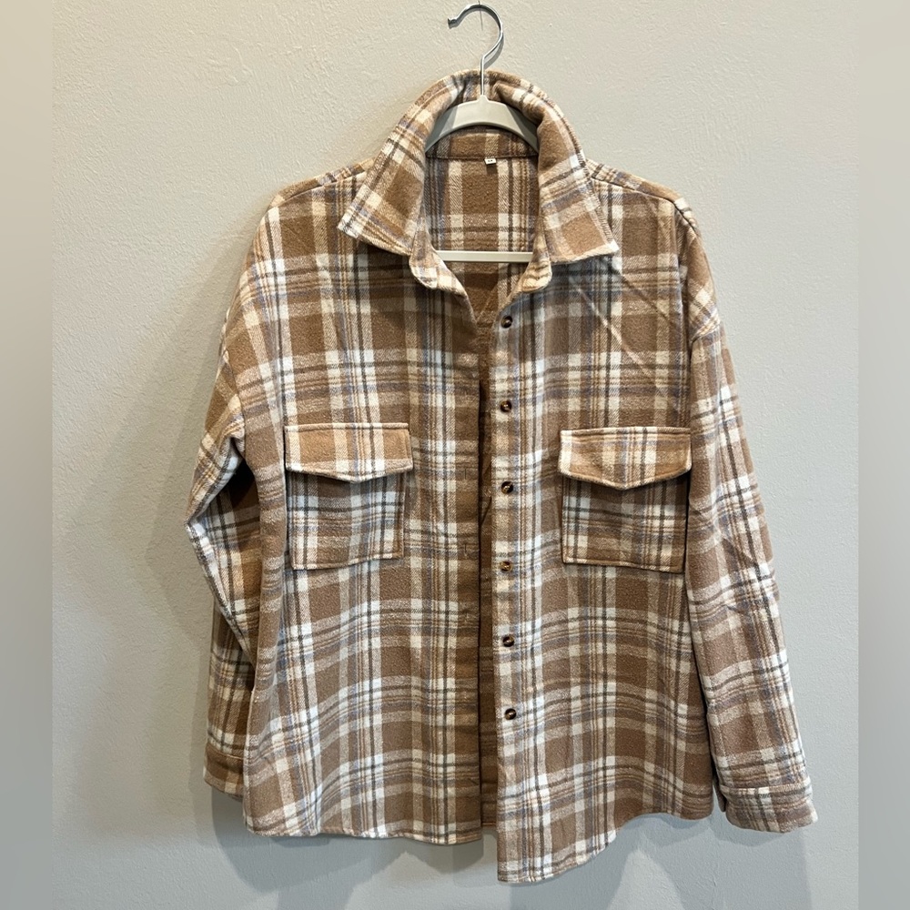Women’s plaid flannel size medium